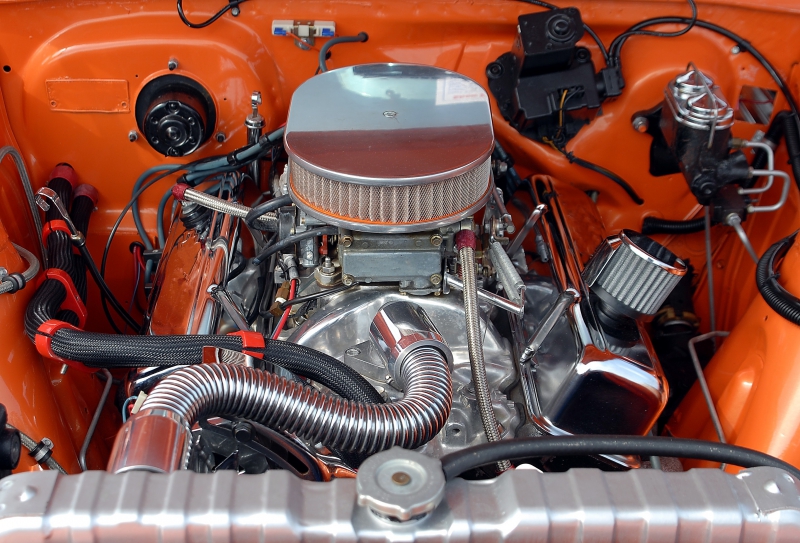 garagiste-CALLIAN-min_car-engine-1738309